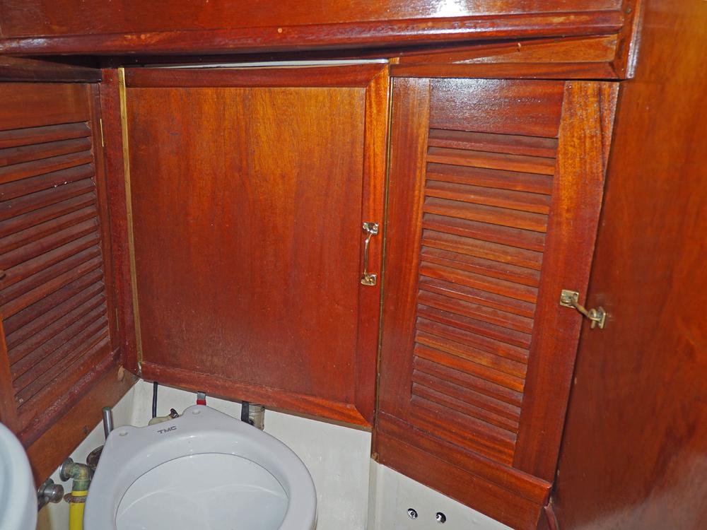 Salon, H&eacute;bergements